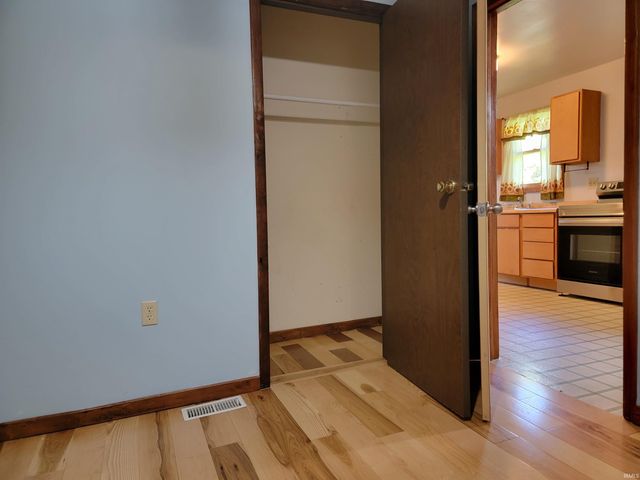 19952 Jane Street, South Bend, IN 46637
