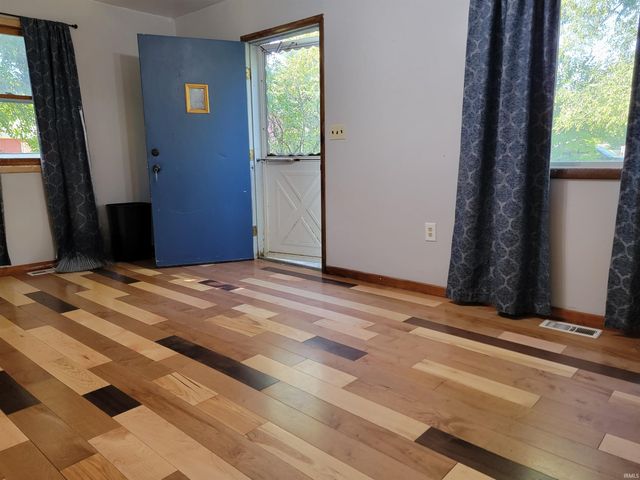 19952 Jane Street, South Bend, IN 46637
