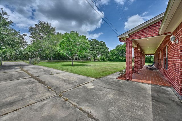 8514 County Road 313, Plantersville, TX 77363