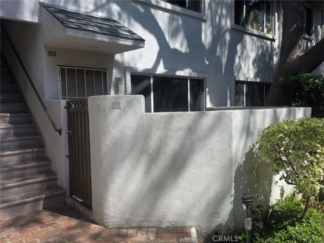 18601 Collins Street D7, Tarzana, CA 91356