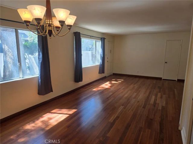 18601 Collins Street D7, Tarzana, CA 91356