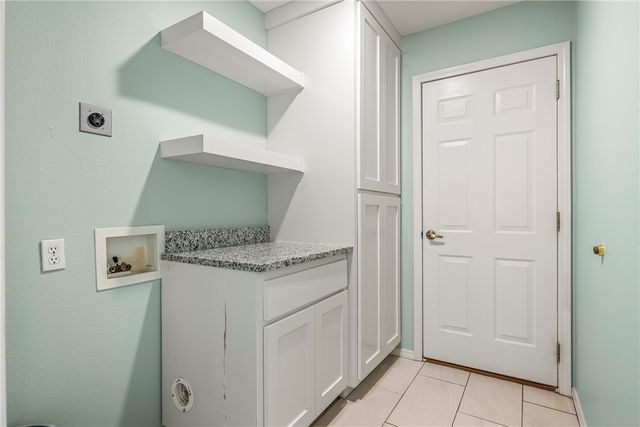 2103 Green Acres Drive, Rogers, AR 72758