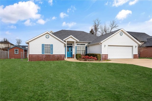 2103 Green Acres Drive, Rogers, AR 72758