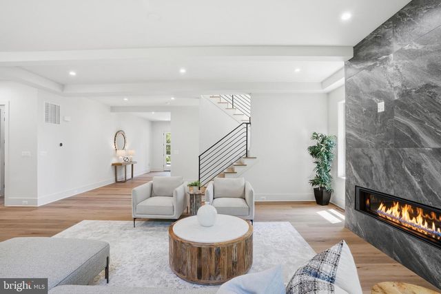 3020 CASTLE RD, Falls Church, VA 22044