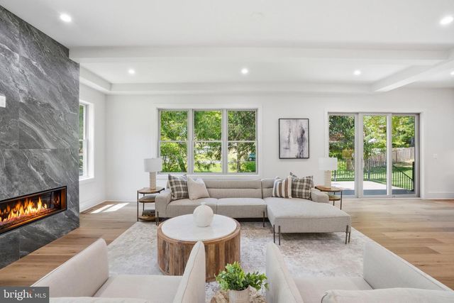 3020 CASTLE RD, Falls Church, VA 22044