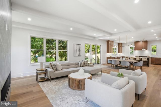 3020 CASTLE RD, Falls Church, VA 22044