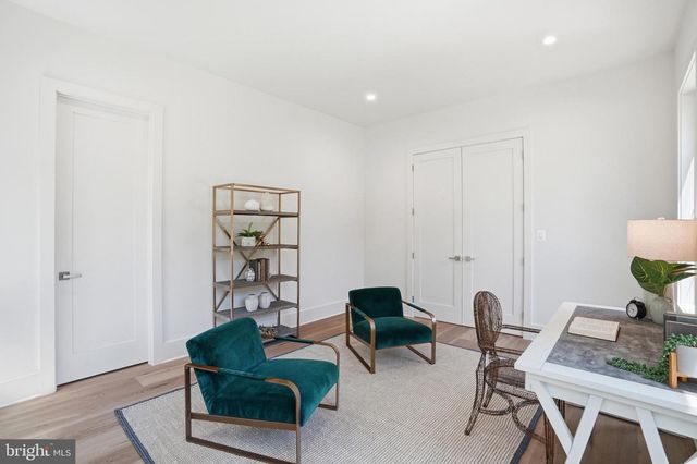 3020 CASTLE RD, Falls Church, VA 22044