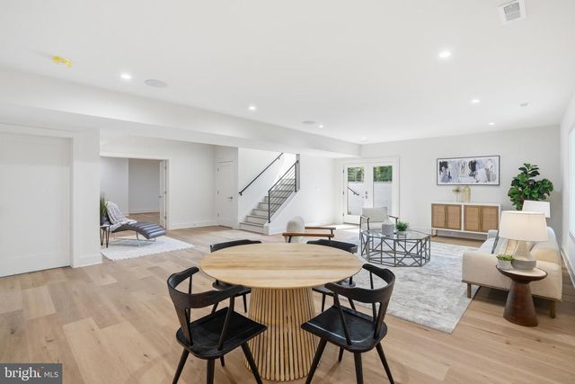 3020 CASTLE RD, Falls Church, VA 22044