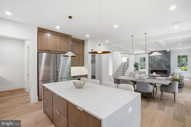 3020 CASTLE RD, Falls Church, VA 22044