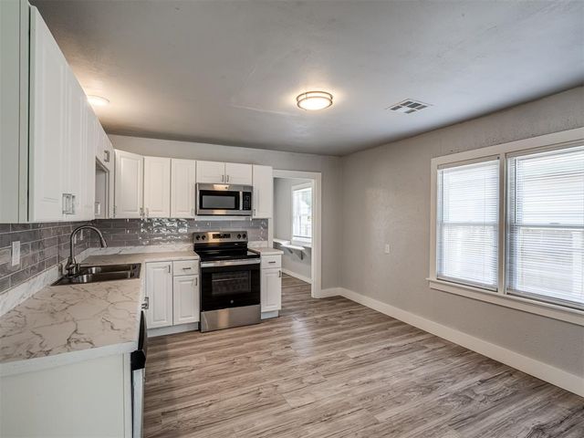 105 S K Avenue, El Reno, OK 73036