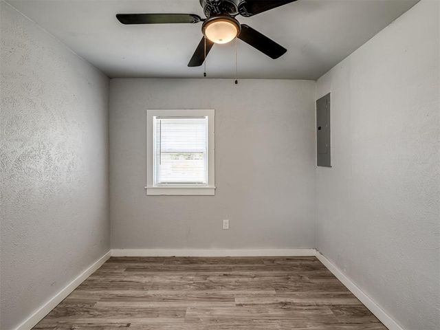 105 S K Avenue, El Reno, OK 73036
