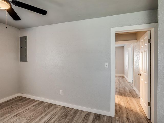 105 S K Avenue, El Reno, OK 73036