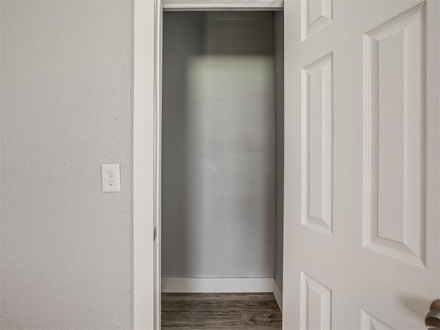 105 S K Avenue, El Reno, OK 73036
