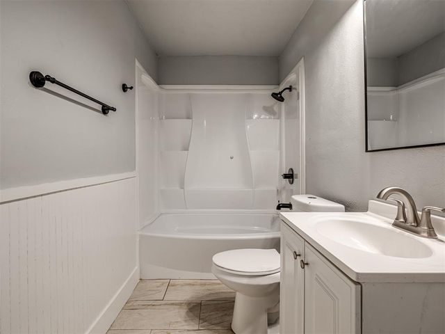 105 S K Avenue, El Reno, OK 73036