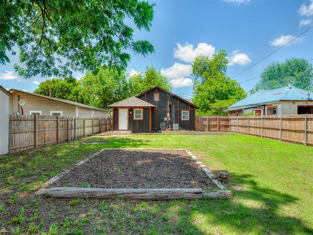 105 S K Avenue, El Reno, OK 73036