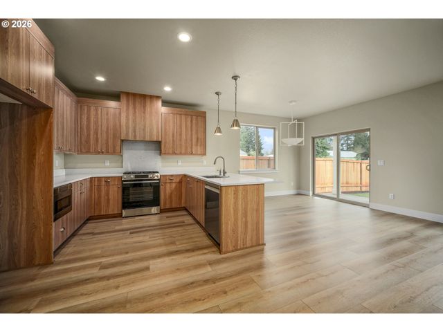 1334 Oppek St Ne, Keizer, OR 97303