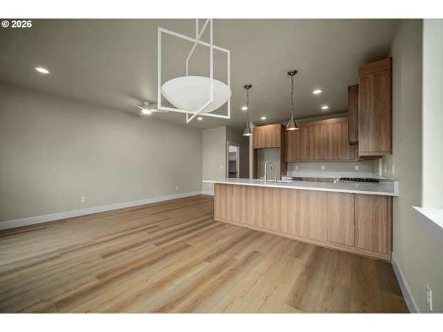 1334 Oppek St Ne, Keizer, OR 97303