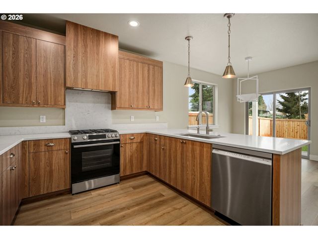 1334 Oppek St Ne, Keizer, OR 97303