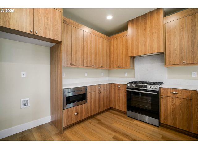 1334 Oppek St Ne, Keizer, OR 97303