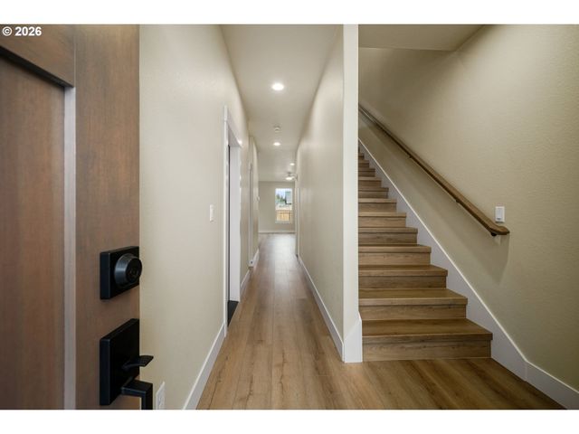 1334 Oppek St Ne, Keizer, OR 97303