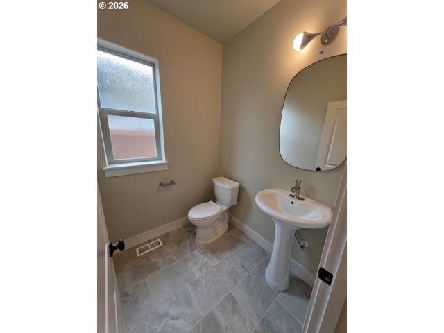 1334 Oppek St Ne, Keizer, OR 97303