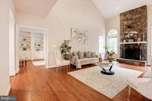 1260 COBBLE POND WAY, Vienna, VA 22182