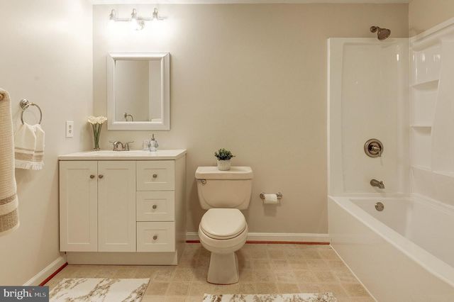 1260 COBBLE POND WAY, Vienna, VA 22182