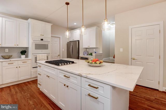 1260 COBBLE POND WAY, Vienna, VA 22182