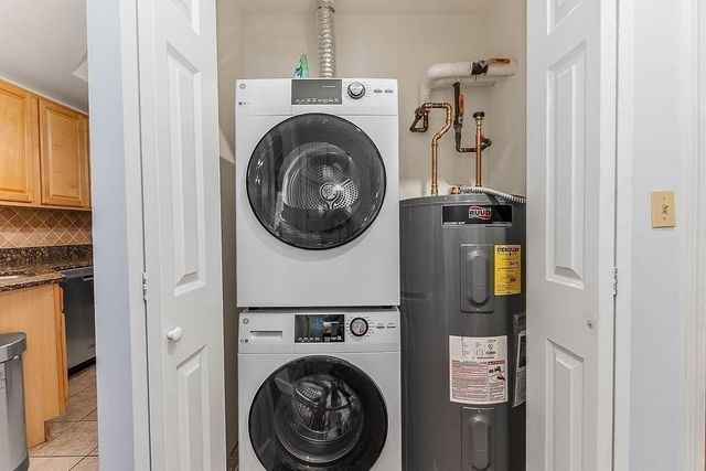 989 East St 402, Dedham, MA 02026