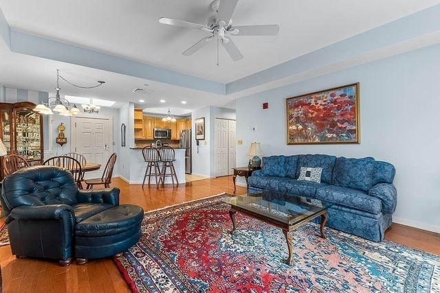 989 East St 402, Dedham, MA 02026