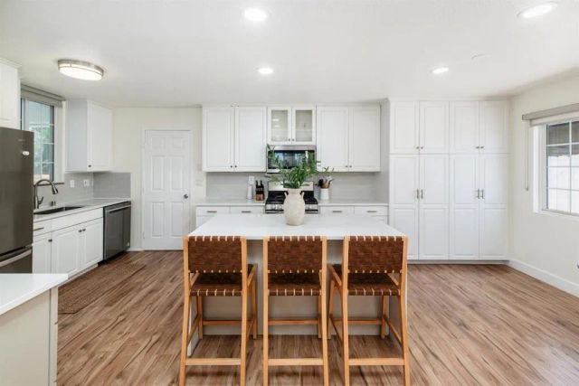 4037 Vista Calaveras Street, Oceanside, CA 92056