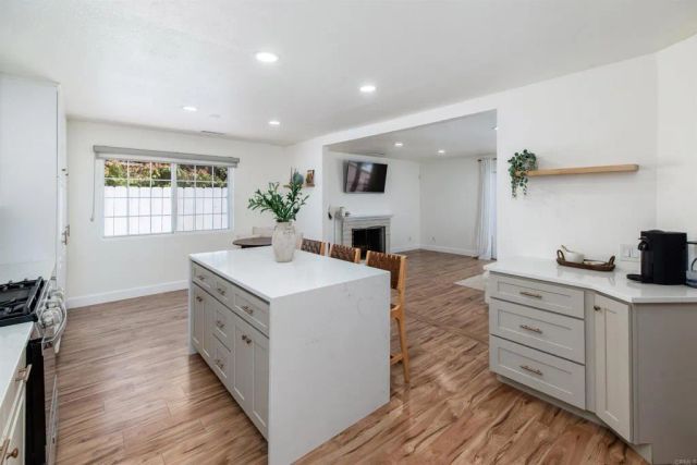 4037 Vista Calaveras Street, Oceanside, CA 92056