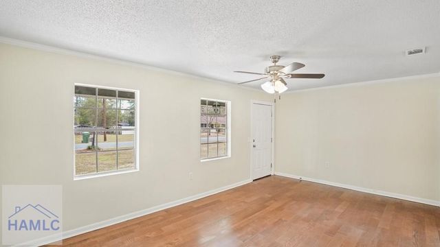 766 Oak Villa Drive, Jesup, GA 31546