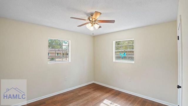 766 Oak Villa Drive, Jesup, GA 31546