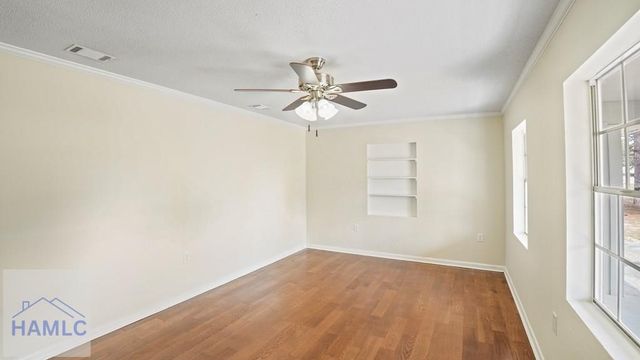 766 Oak Villa Drive, Jesup, GA 31546