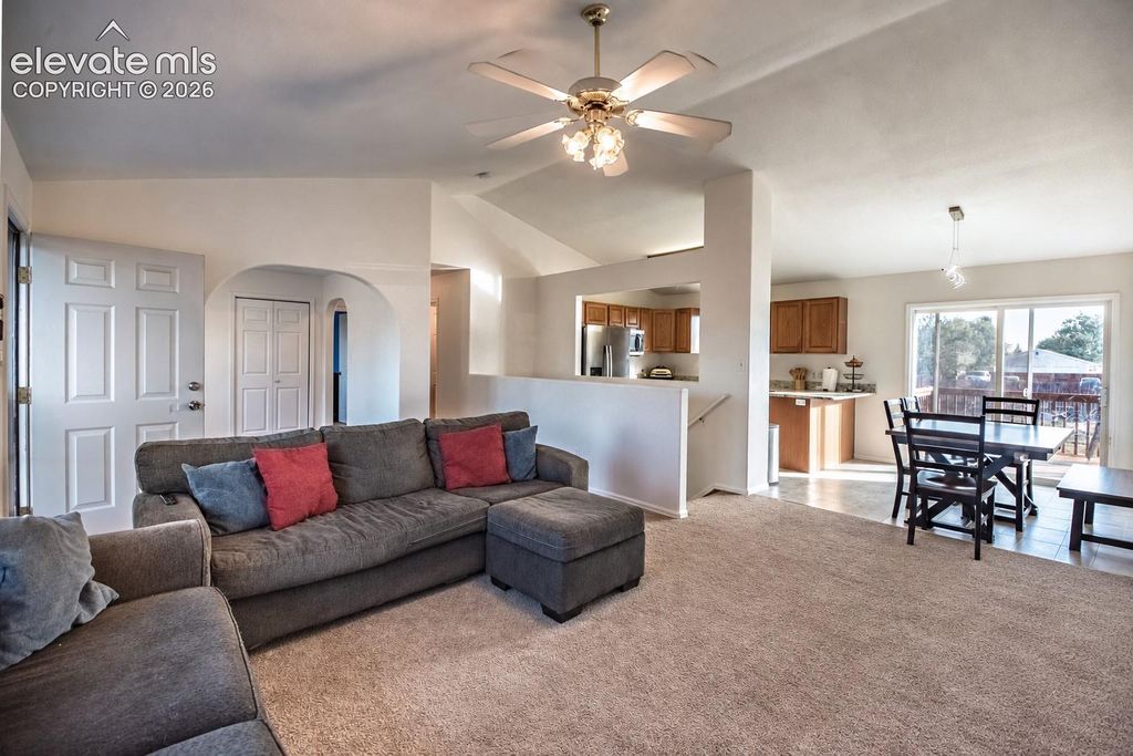 756 S Wolcott Drive, Pueblo West, CO 81007 — photo 2