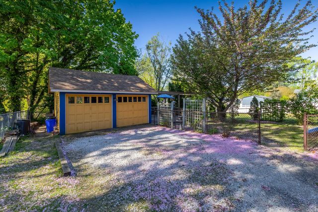 533 KING ST, Woodbury, NJ 08096