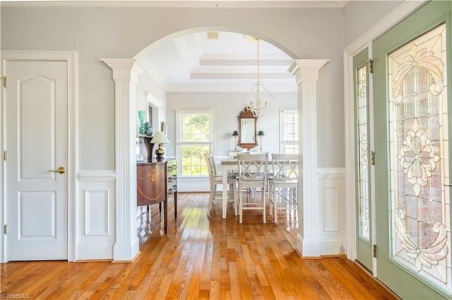 4105 Willow Knoll Lane, Winston-salem, NC 27106
