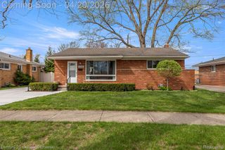 26388 Ann Arbor Trail, Dearborn Heights, MI 48127