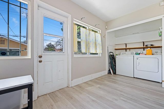 356 E Vassar Avenue, Fresno, CA 93704