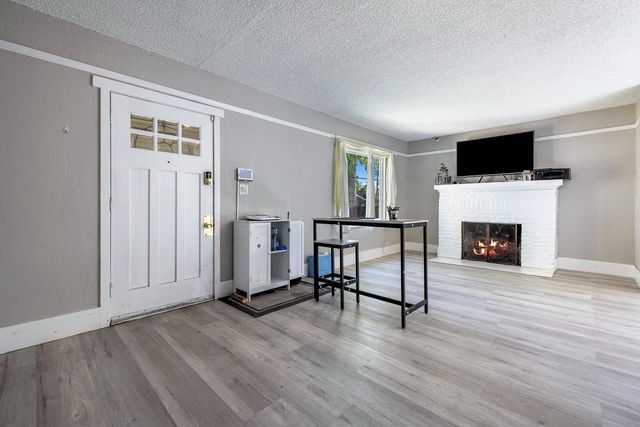 356 E Vassar Avenue, Fresno, CA 93704