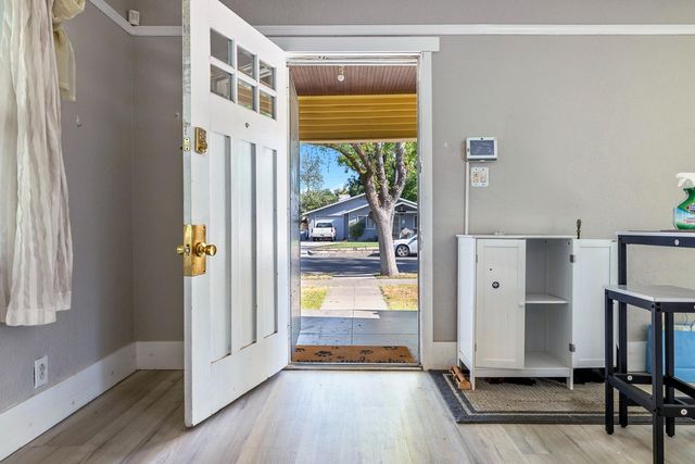356 E Vassar Avenue, Fresno, CA 93704