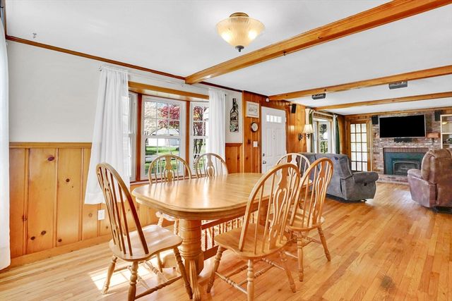 84 Spencer St, Agawam, MA 01001