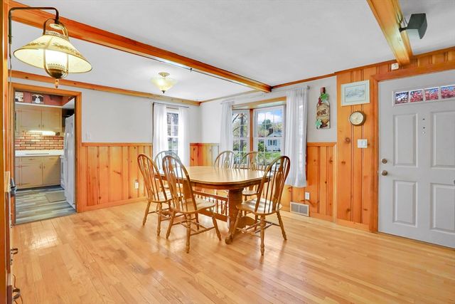 84 Spencer St, Agawam, MA 01001