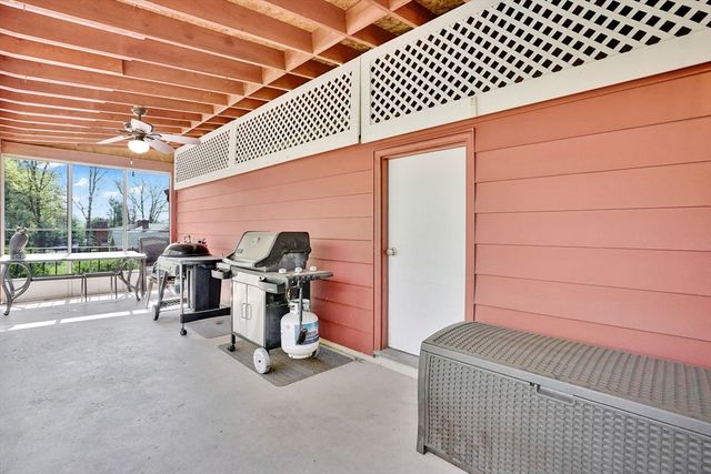 84 Spencer St, Agawam, MA 01001