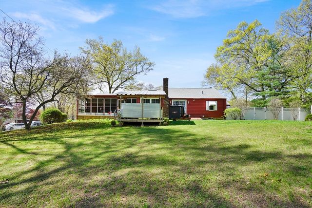 84 Spencer St, Agawam, MA 01001