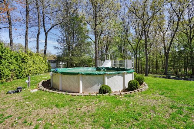 84 Spencer St, Agawam, MA 01001