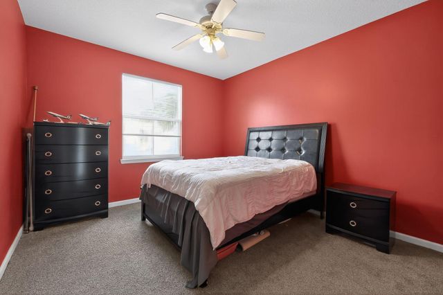 156 Aragon Way, Jupiter, FL 33458