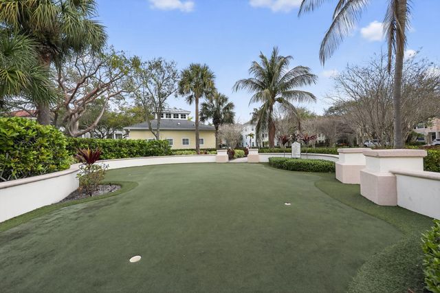156 Aragon Way, Jupiter, FL 33458