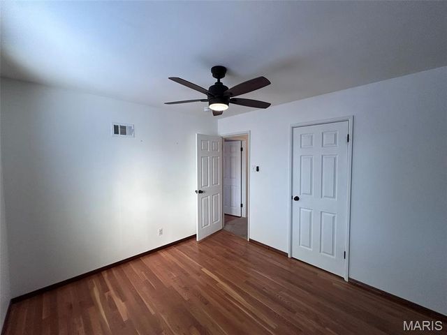 7231 Briarview Drive, St Louis, MO 63123